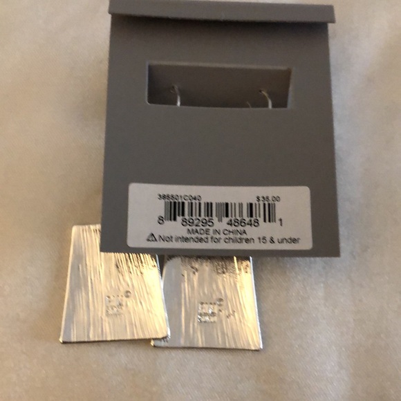 Robert Lee Morris Silver Tone Hammered Geometric Square Drop Earrings NWT - Picture 11 of 11